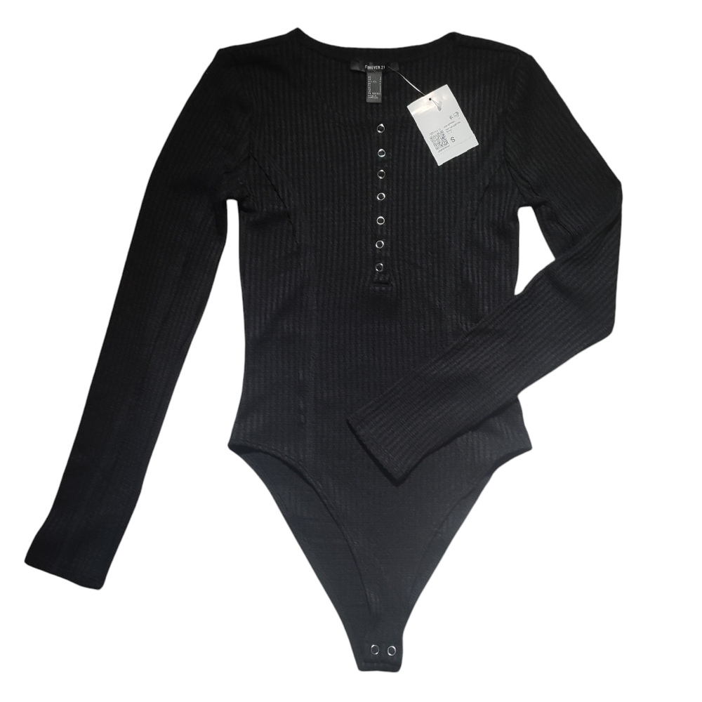 Forever 21 NWT Black Ribbed Long Sleeve Bodysuit Snap Closure Size S